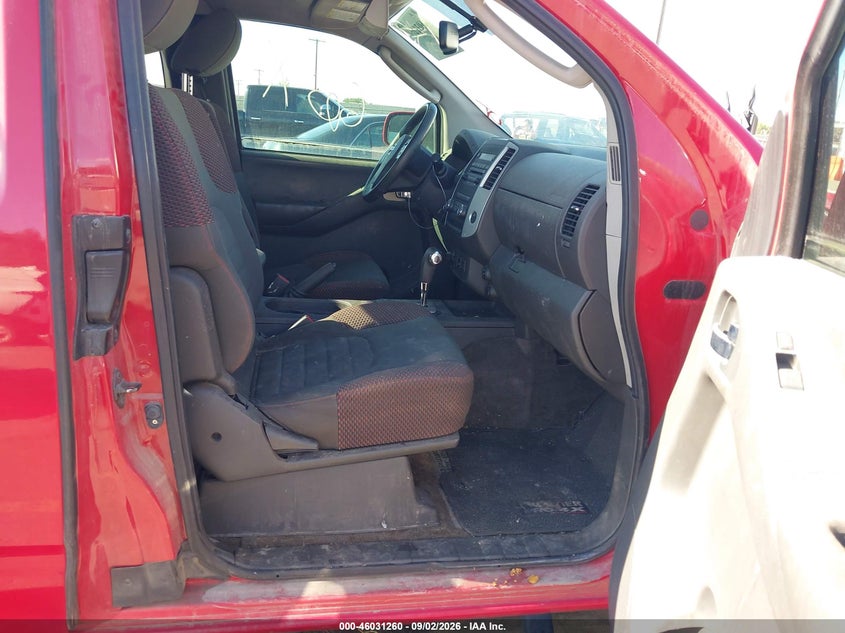 2011 NISSAN FRONTIER auction photo 5