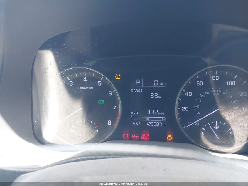 2017 HYUNDAI ELANTRA auction photo 7