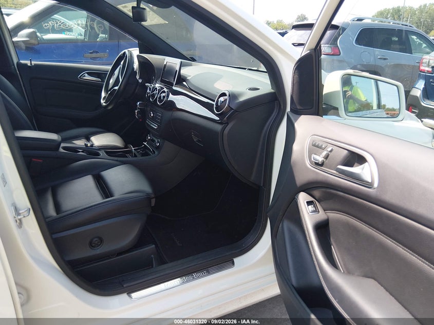 2017 MERCEDES-BENZ B 250E auction photo 5
