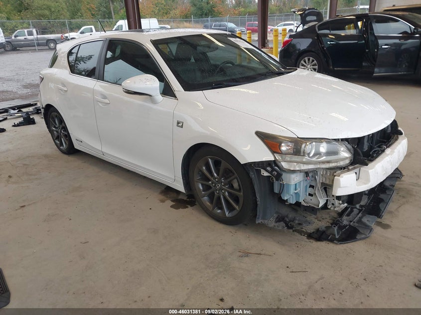 2013 LEXUS CT 200H auction photo 1