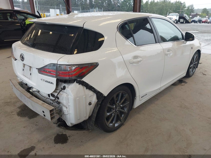 2013 LEXUS CT 200H auction photo 4