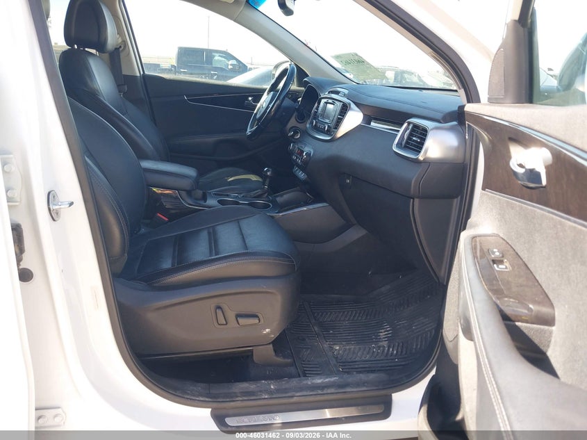 2016 KIA SORENTO auction photo 5