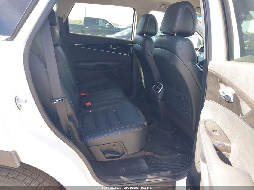 2016 KIA SORENTO auction photo 8