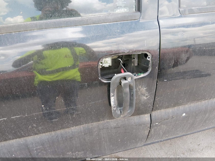 2005 GMC SIERRA PICKUP 5.3L V-8 REGULAR , 295HP