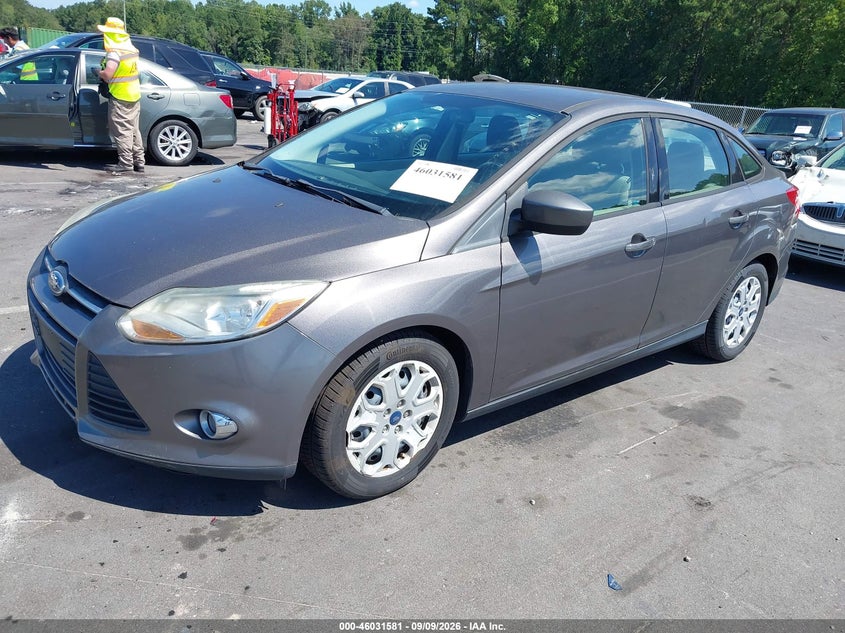 Vin: 1fahp3f26cl282209, lot: 46531000, ford focus se 20122
