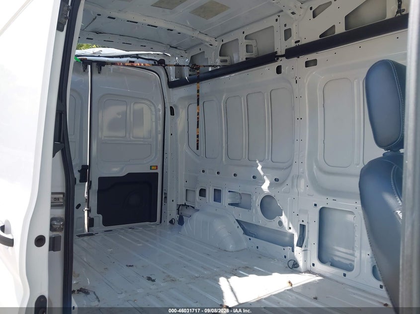 2025 FORD TRANSIT-250 auction photo 8