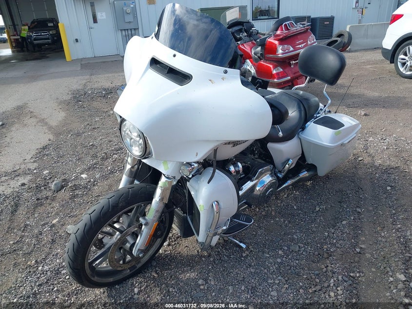 HARLEY-DAVIDSON FLHXS 2017