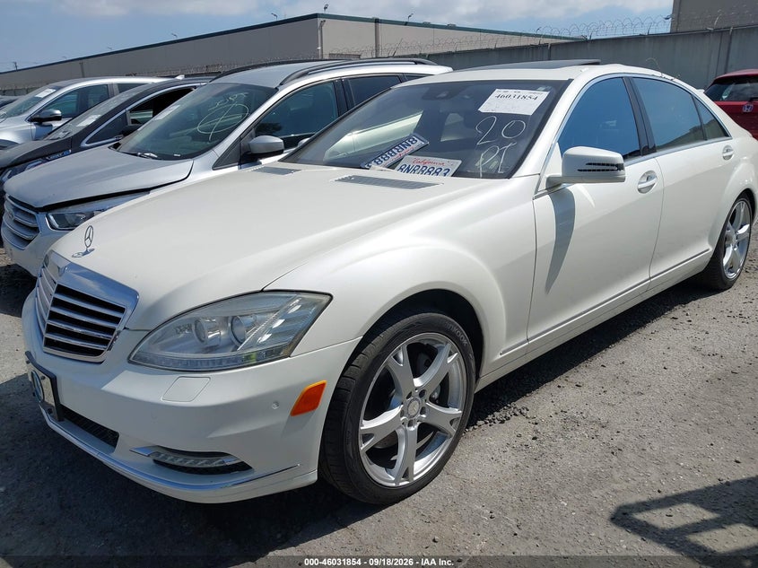 2013 MERCEDES-BENZ S 550 auction photo 2