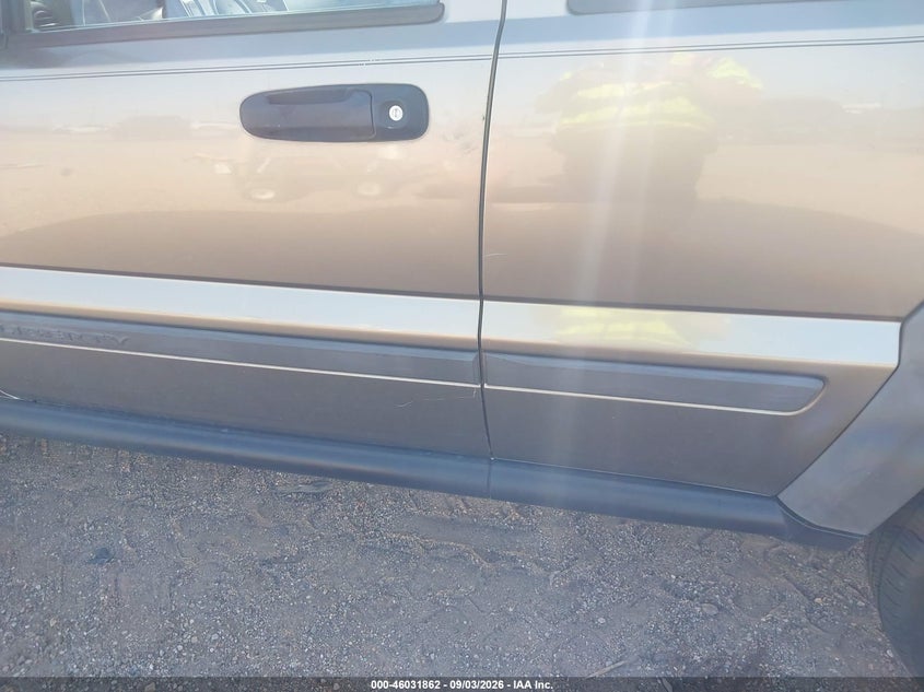 2006 JEEP LIBERTY auction photo 6