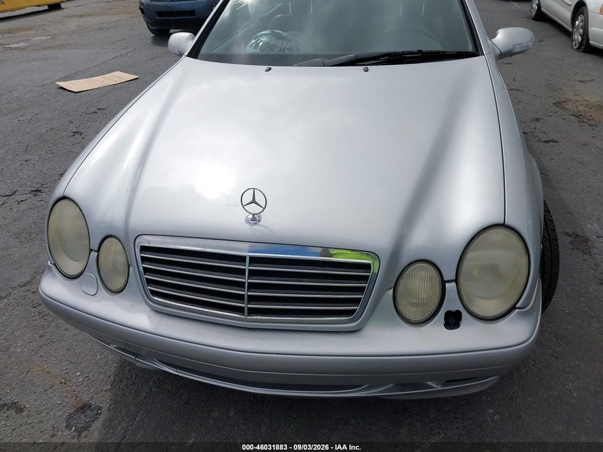 2002 MERCEDES-BENZ CLK 320 auction photo 6