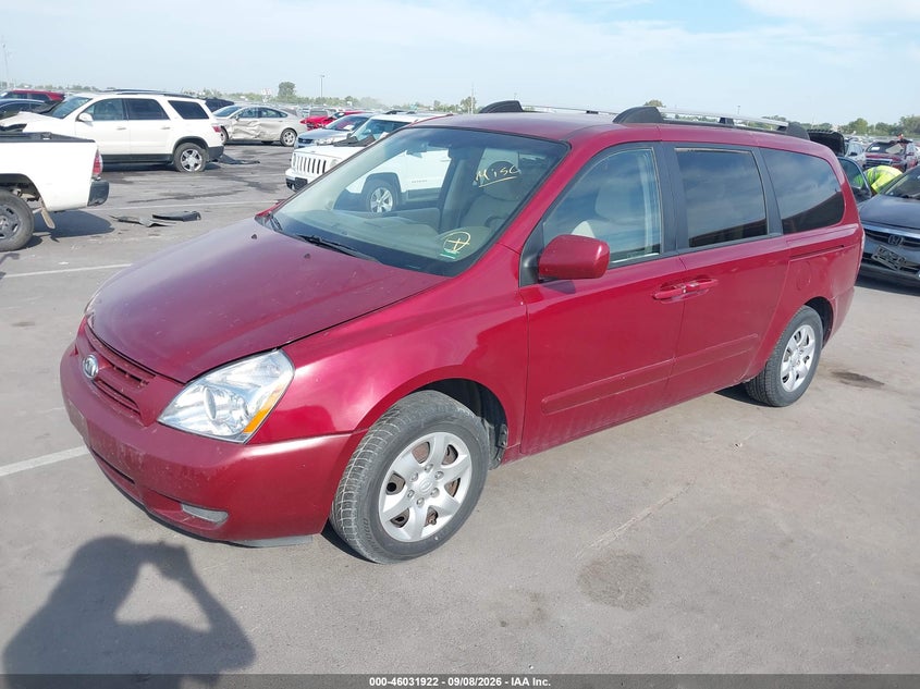 2008 KIA SEDONA auction photo 2