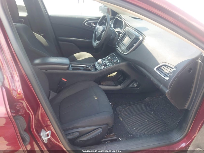 2016 CHRYSLER 200 auction photo 5