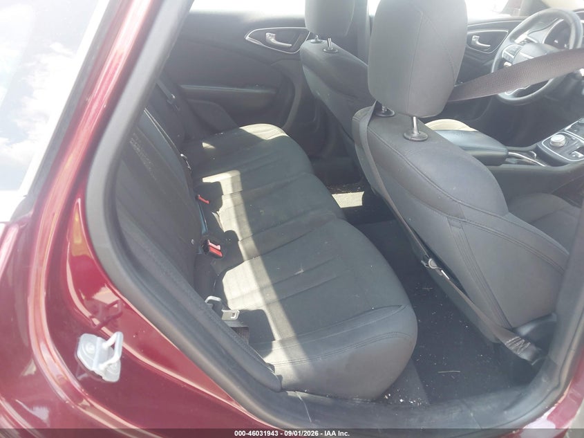 2016 CHRYSLER 200 auction photo 8