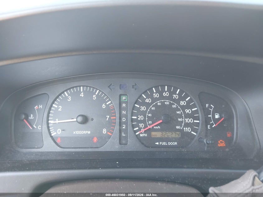 2000 TOYOTA SIENNA auction photo 7