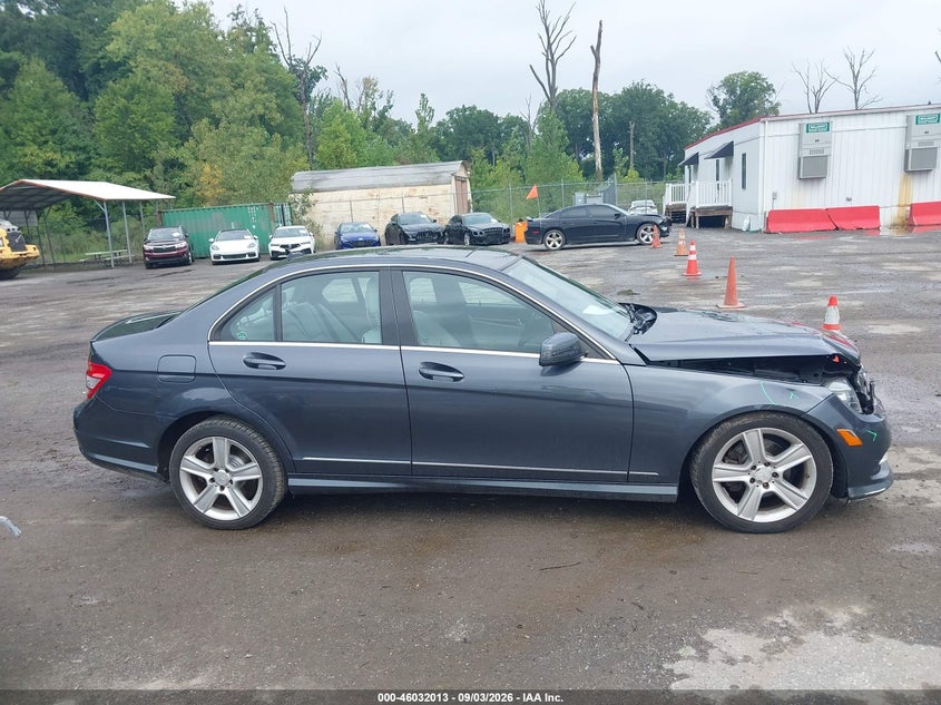 MERCEDES-BENZ C 300 2011 VIN WDDGF8BB4BR166620