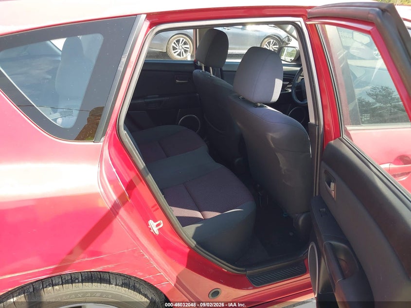 MAZDA MAZDA3 2005 VIN JM1BK143551331686