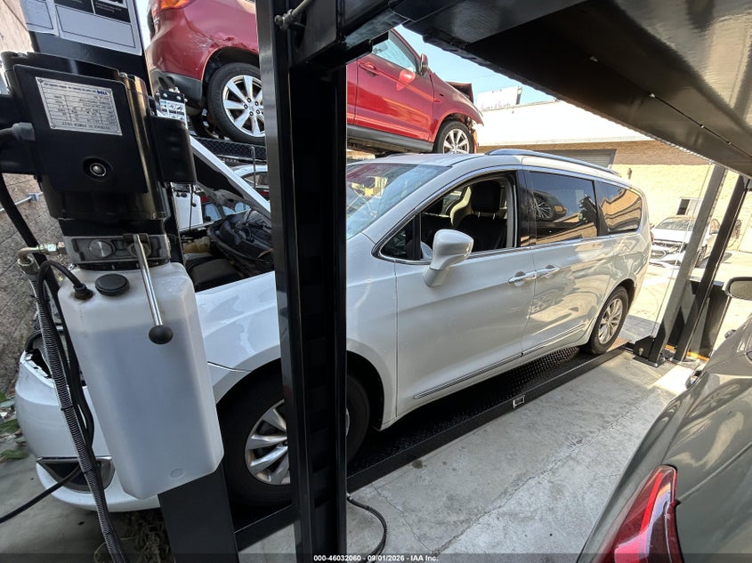 2018 CHRYSLER PACIFICA VAN 3.6L V-6 DOHC, VVT, REGULAR , 287HP