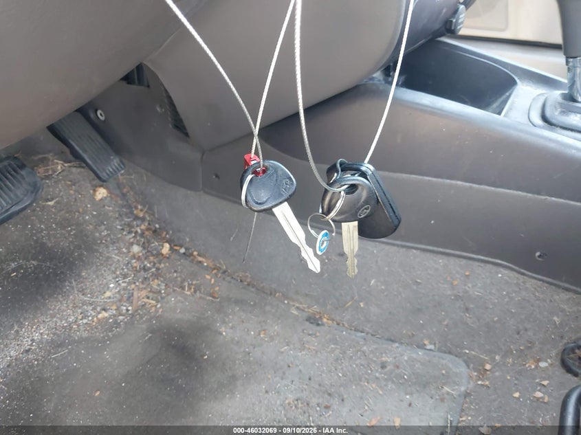 HYUNDAI ELANTRA 2005 VIN KMHDN56D65U165685