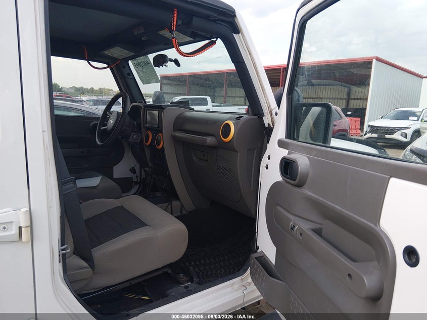 2009 JEEP WRANGLER UNLIMITED auction photo 5