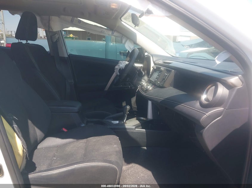 TOYOTA RAV4 - zdjęcie 5