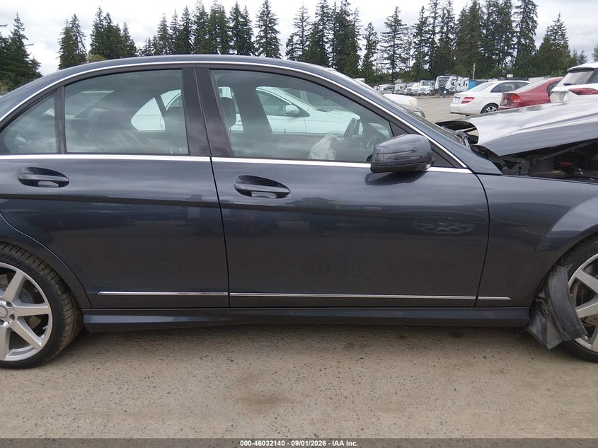 MERCEDES-BENZ C 300 2014 VIN WDDGF8AB5EG252052
