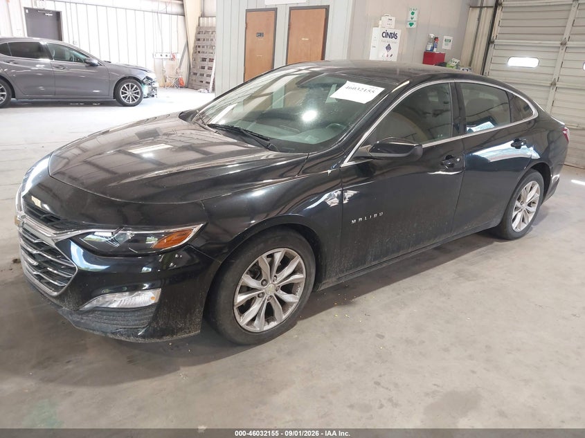 2019 CHEVROLET MALIBU auction photo 2