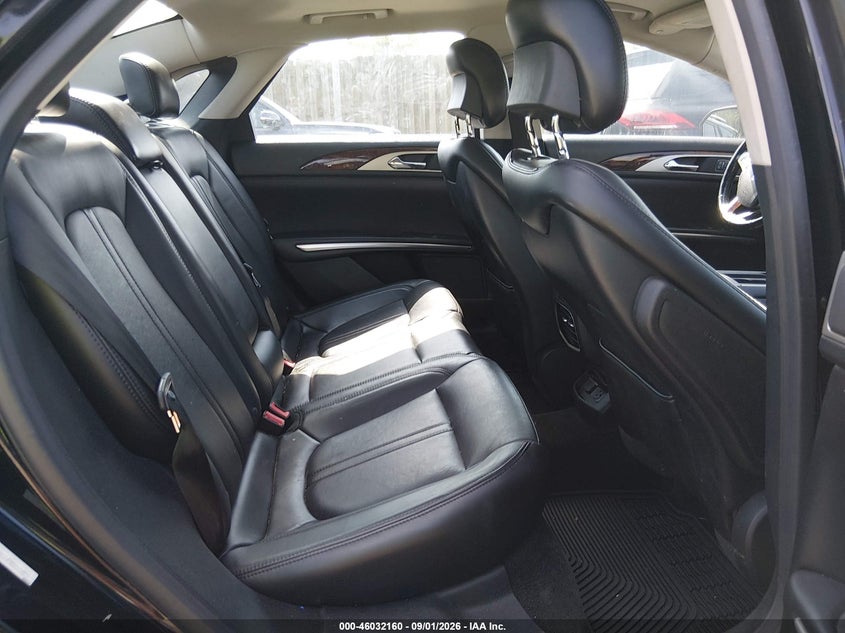 2016 LINCOLN MKZ auction photo 5