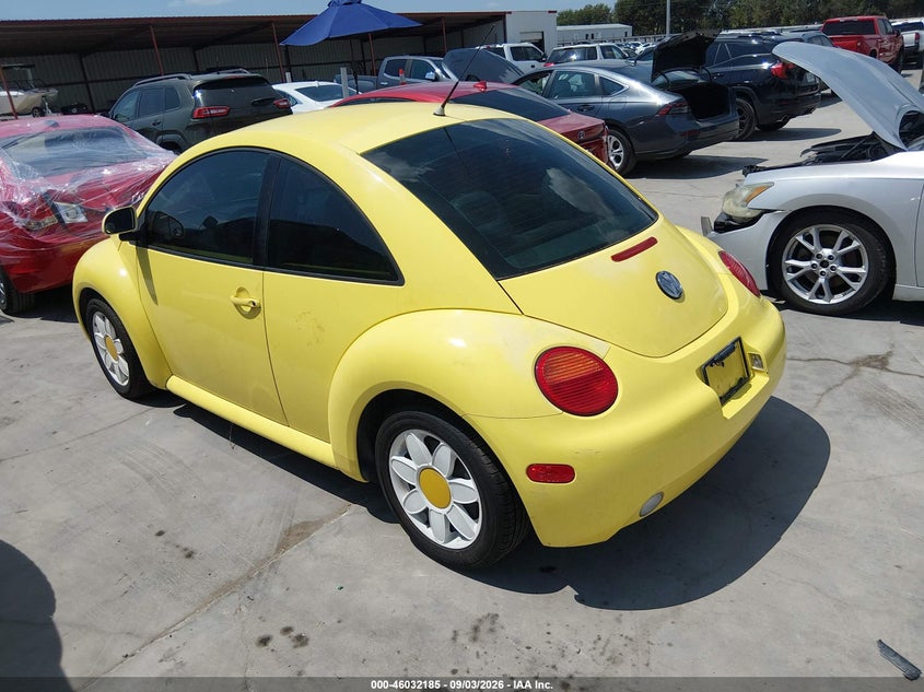 1998 VOLKSWAGEN NEW BEETLE auction photo 3