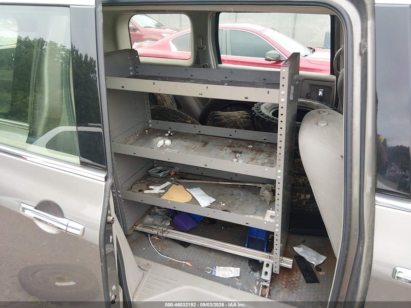 2015 NISSAN QUEST auction photo 8