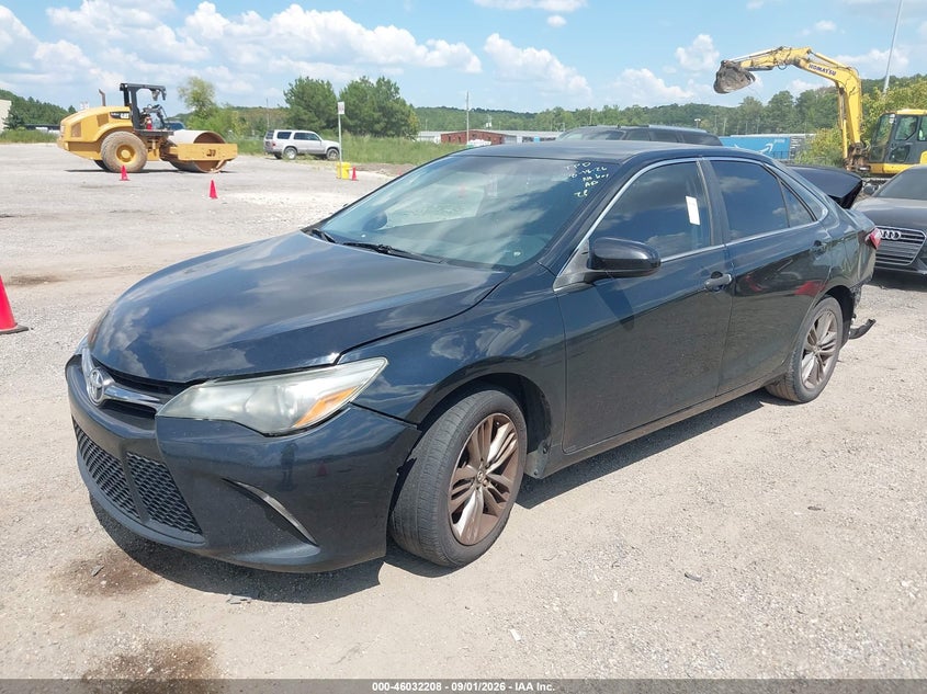 2015 TOYOTA CAMRY auction photo 2
