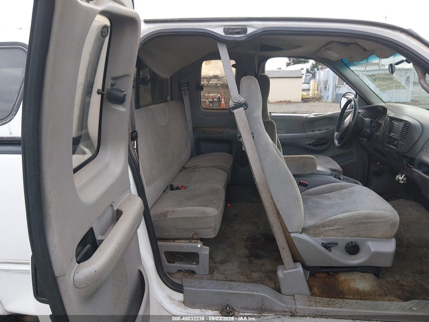 1997 FORD F250 auction photo 8
