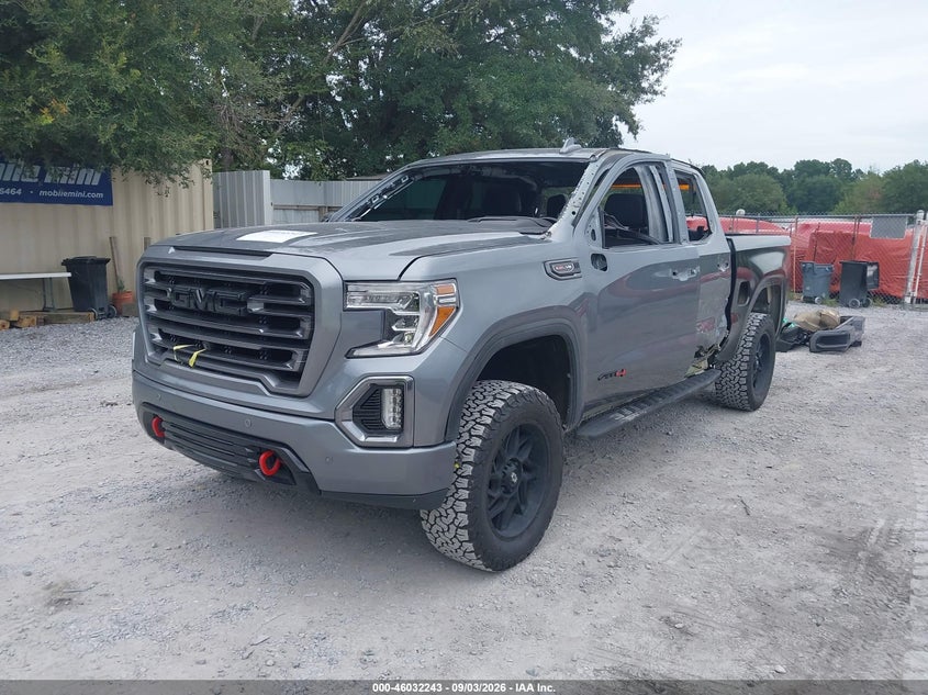 GMC SIERRA 1500 - zdjęcie 2