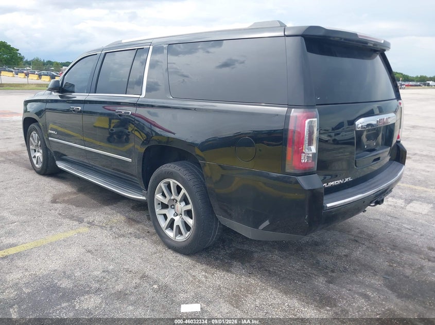 2019 GMC YUKON XL auction photo 3