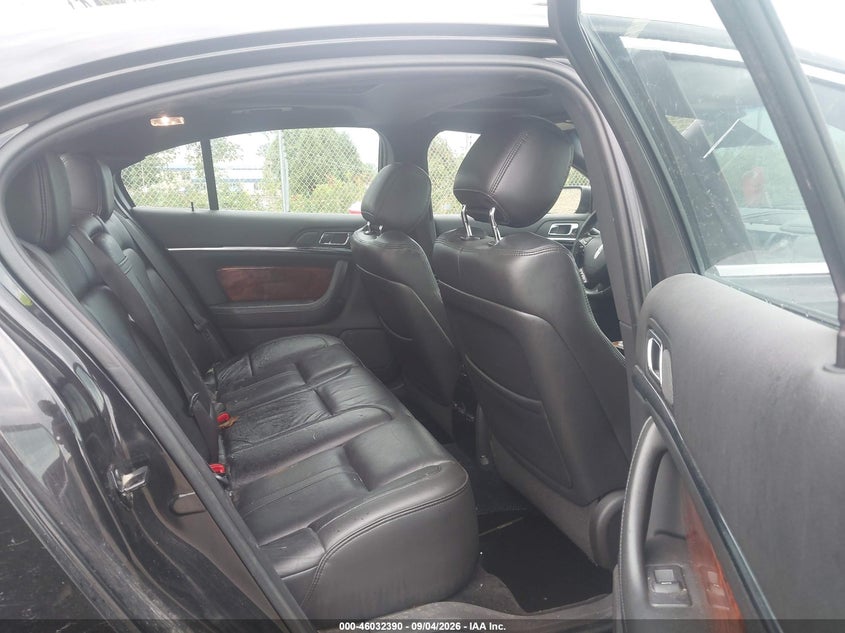 2014 LINCOLN MKS auction photo 8