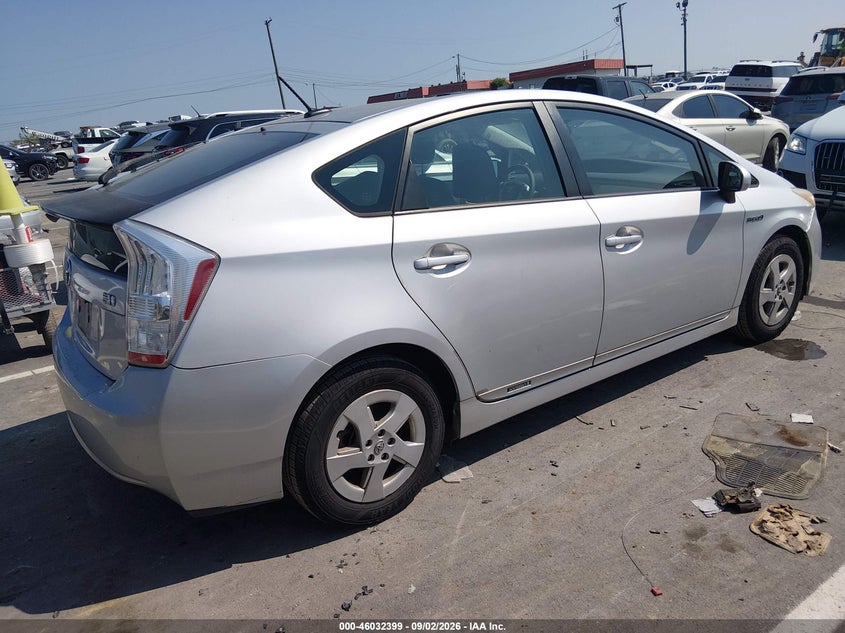 2011 TOYOTA PRIUS auction photo 4
