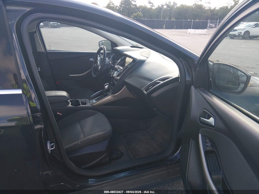 2012 FORD FOCUS auction photo 5