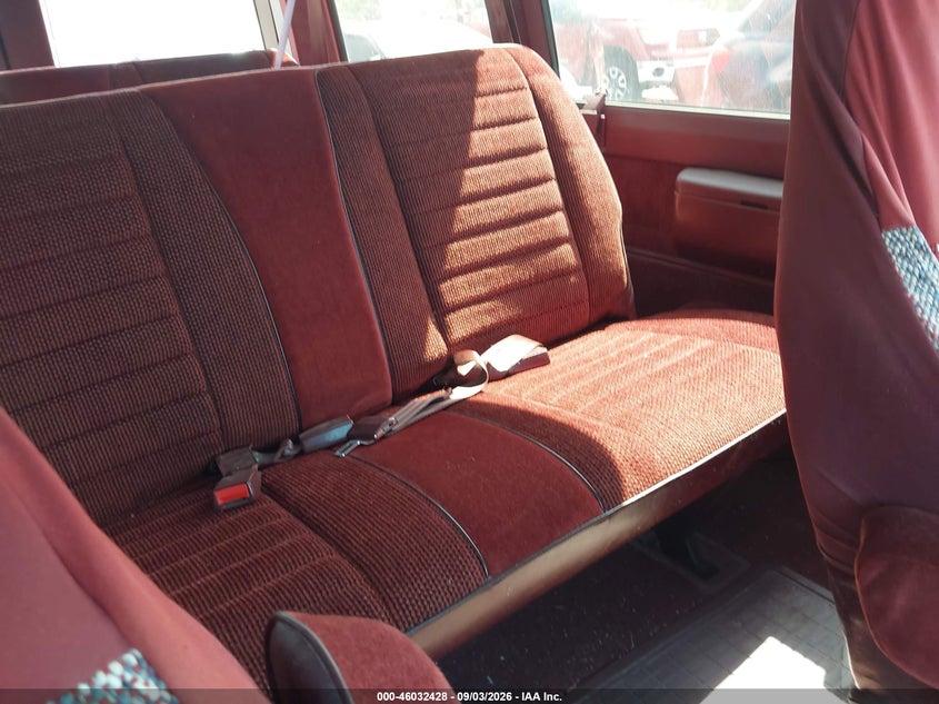 1989 CHEVROLET ASTRO auction photo 8
