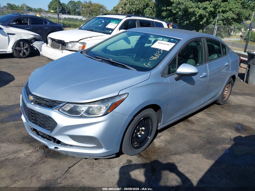 2017 CHEVROLET CRUZE auction photo 2