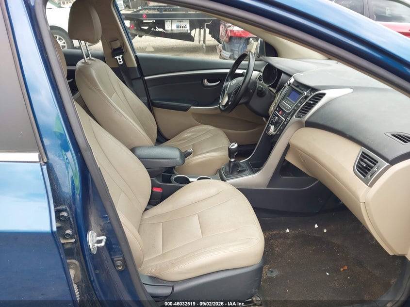 2014 HYUNDAI ELANTRA GT auction photo 5