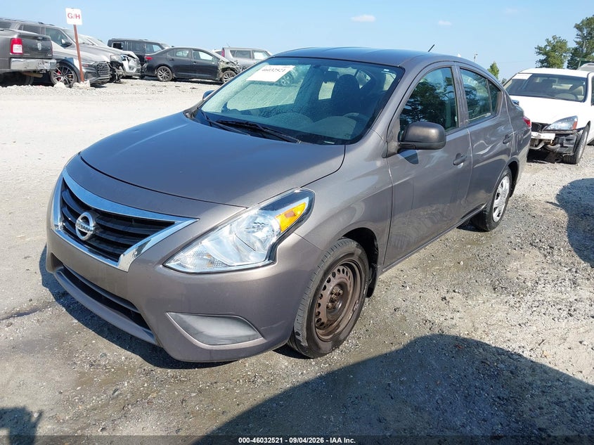 2015 NISSAN VERSA auction photo 2