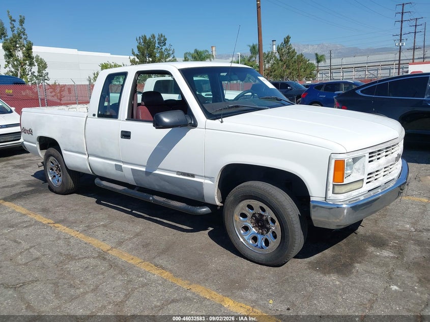 1998 CHEVROLET K1500 — zdjęcie z aukcji