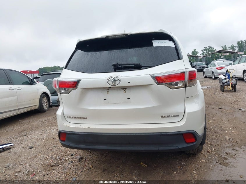 2016 TOYOTA HIGHLANDER XLE V6 · Фото 17