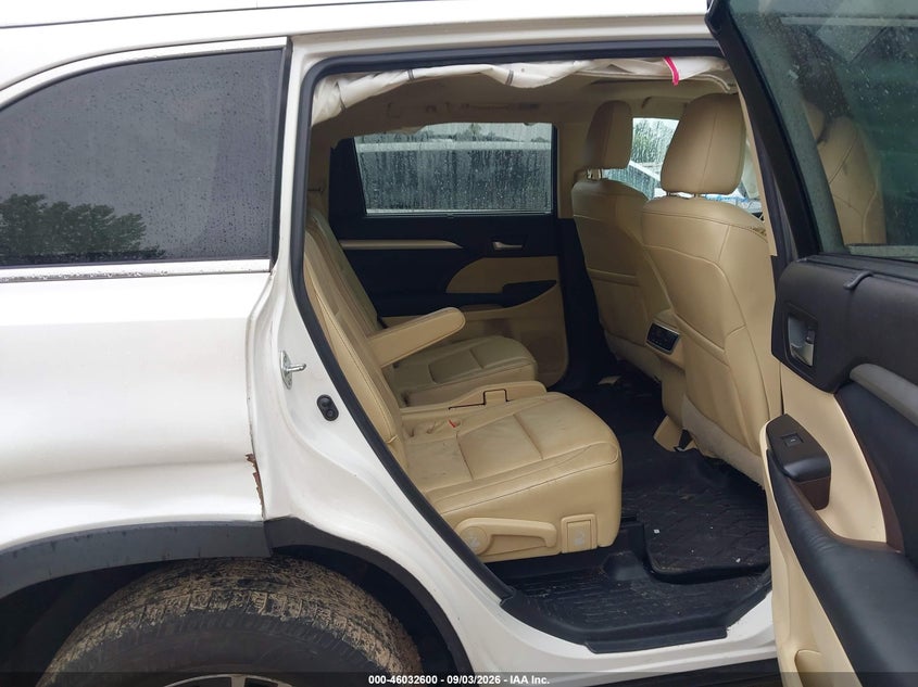 2016 TOYOTA HIGHLANDER XLE V6 · Фото 8