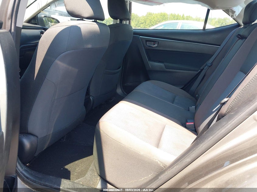 TOYOTA COROLLA - zdjęcie 8