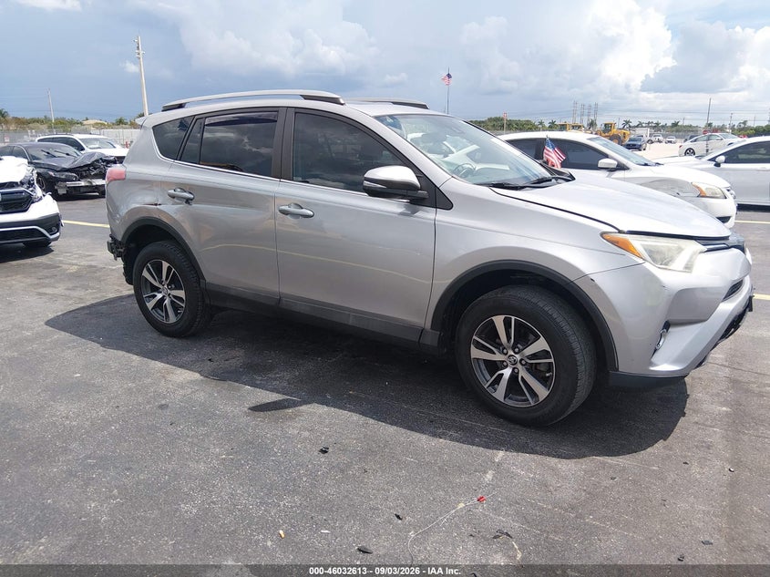 2018 Toyota RAV4 Xle VIN 2T3WFREV9JW520776