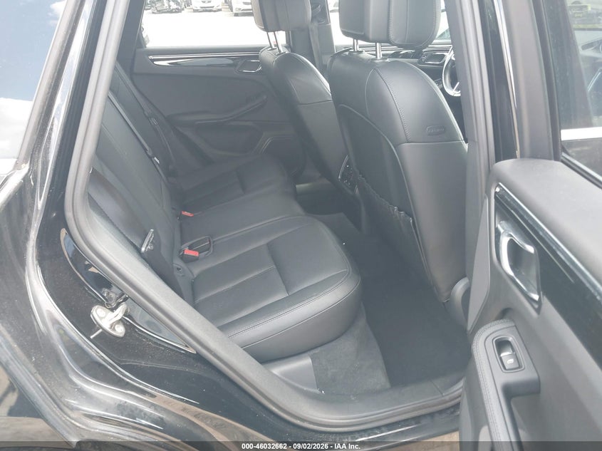 PORSCHE MACAN - zdjęcie 8