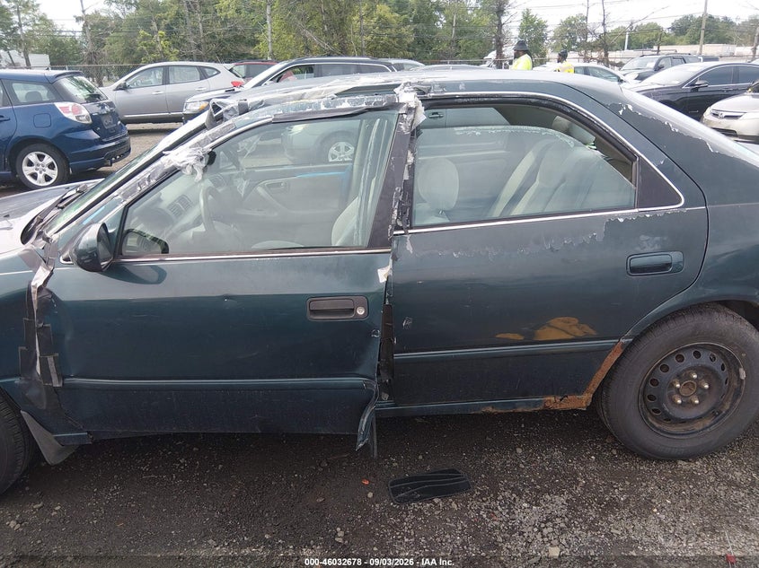 TOYOTA CAMRY 1997 VIN 4T1BG22K5VU786887