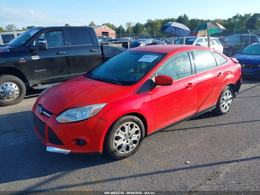 Vin: 1fahp3f28cl347111, lot: 46532164, ford focus se 20122