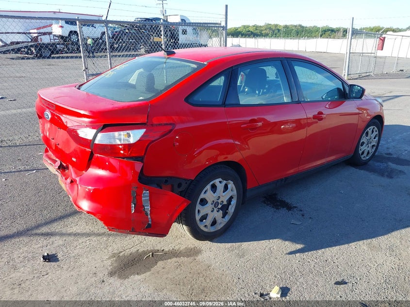 Vin: 1fahp3f28cl347111, lot: 46532164, ford focus se 20124