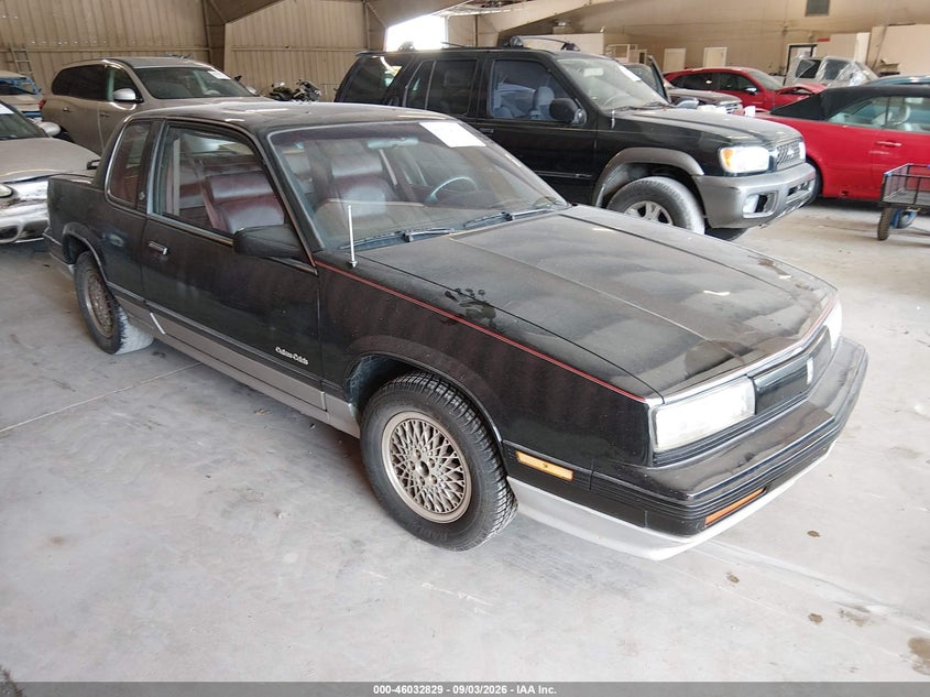 1988 OLDSMOBILE CUTLASS CALAIS auction photo 1
